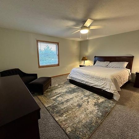 Inviting 3 Bed 2.5 Bath Townhome In Wadsworth Εξωτερικό φωτογραφία