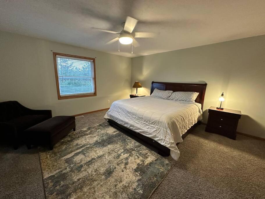 Inviting 3 Bed 2.5 Bath Townhome In Wadsworth Εξωτερικό φωτογραφία