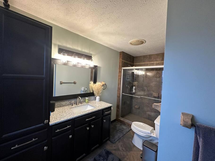Inviting 3 Bed 2.5 Bath Townhome In Wadsworth Εξωτερικό φωτογραφία