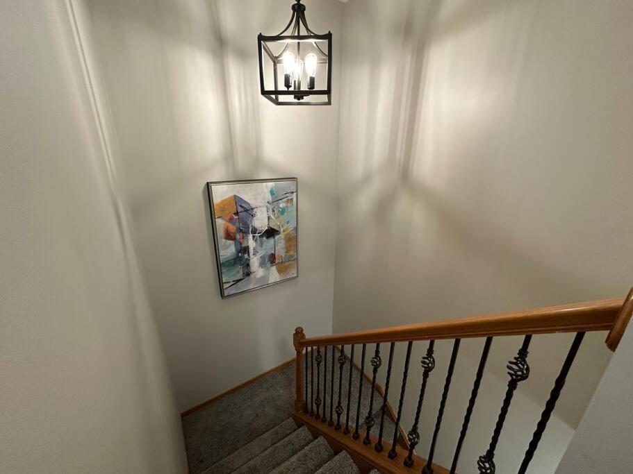 Inviting 3 Bed 2.5 Bath Townhome In Wadsworth Εξωτερικό φωτογραφία