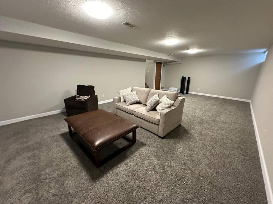 Inviting 3 Bed 2.5 Bath Townhome In Wadsworth Εξωτερικό φωτογραφία